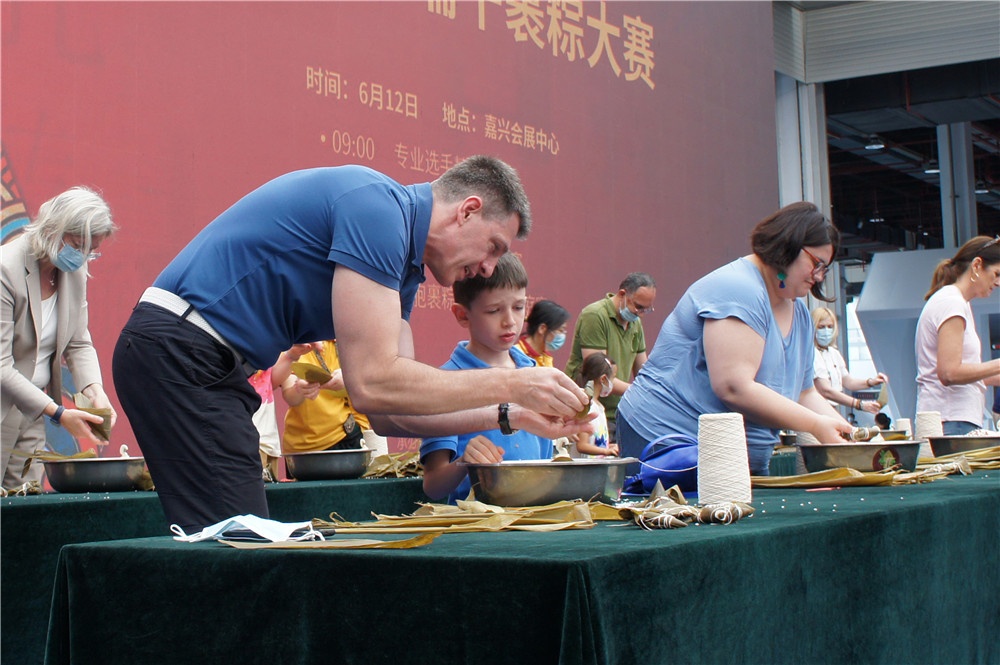 1646189523936568